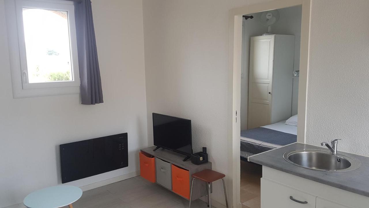 Appartement T2 Avec Cabine A St Pierre La Mer Fleury  Ngoại thất bức ảnh